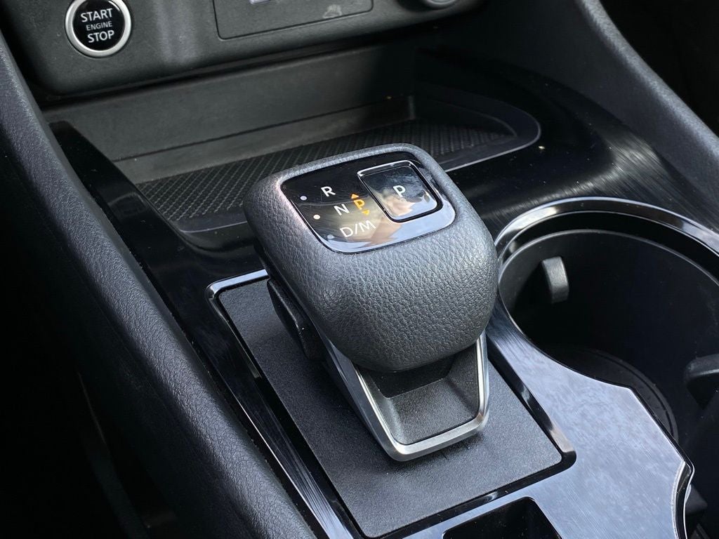 2023 Nissan Rogue S ONE OWNER / AWD