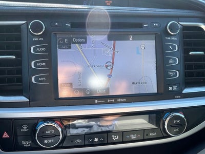 2016 Toyota Highlander XLE V6 HEATED SEATS / NAV