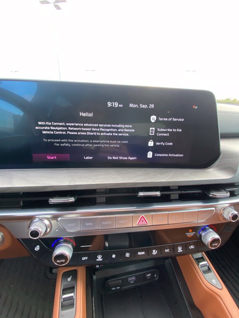 2024 Kia Telluride SX-Prestige X-Line HEATED AND COOLED SEATS / LEATHER / DUAL MOONROOF