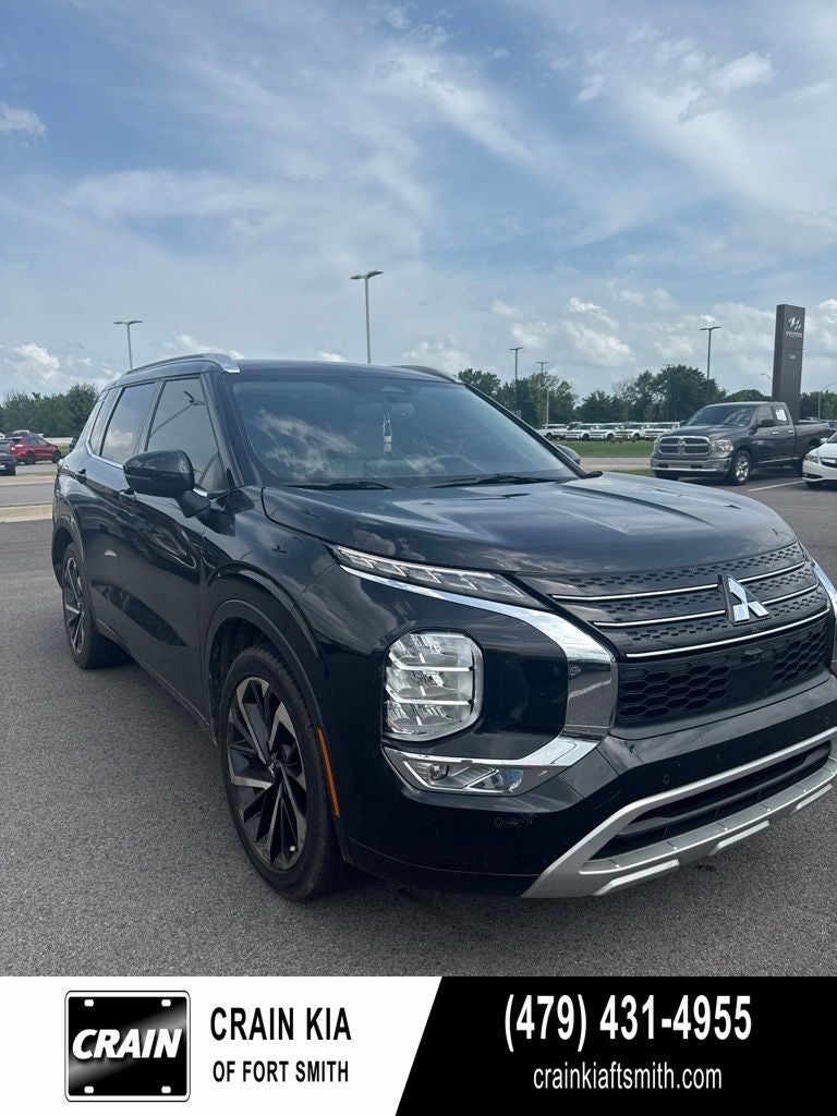 2024 Mitsubishi Outlander SEL HEATED SEATS / POWER LIFT GATE