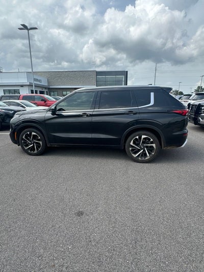 2024 Mitsubishi Outlander SEL HEATED SEATS / POWER LIFT GATE