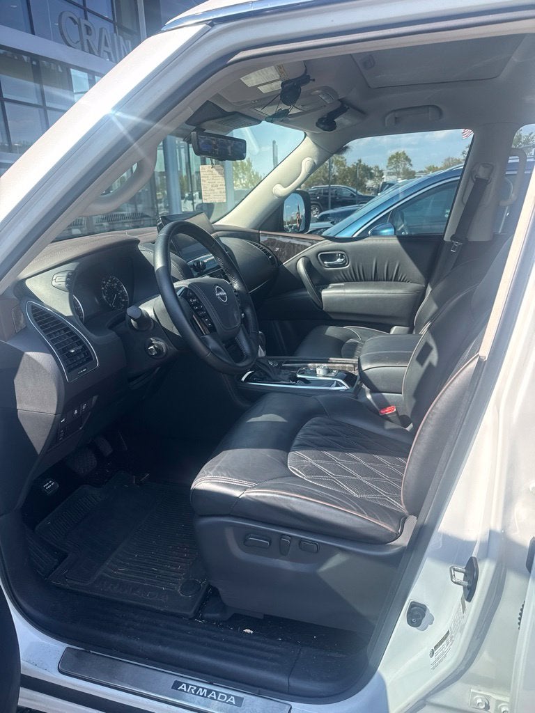 2024 Nissan Armada Platinum MOONROOF / HEATED SEATS / NAV
