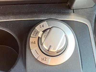 2022 Toyota 4Runner SR5 4X4 / CLEAN CARFAX