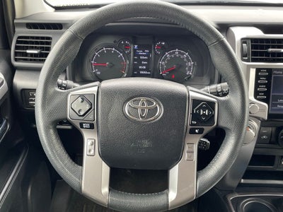 2022 Toyota 4Runner SR5 4X4 / KEYLESS ENTRY