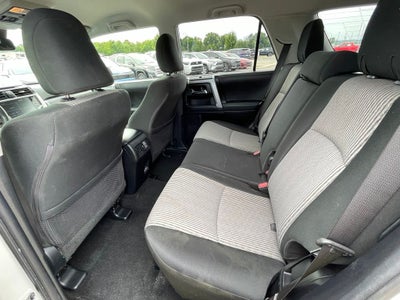 2022 Toyota 4Runner SR5 4X4 / KEYLESS ENTRY