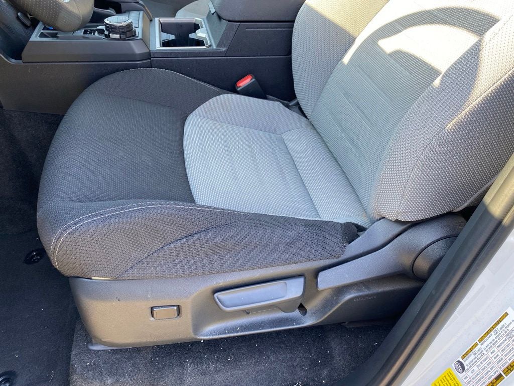 2025 Toyota 4Runner TRD SPORT / 4X4 / ONE OWNER