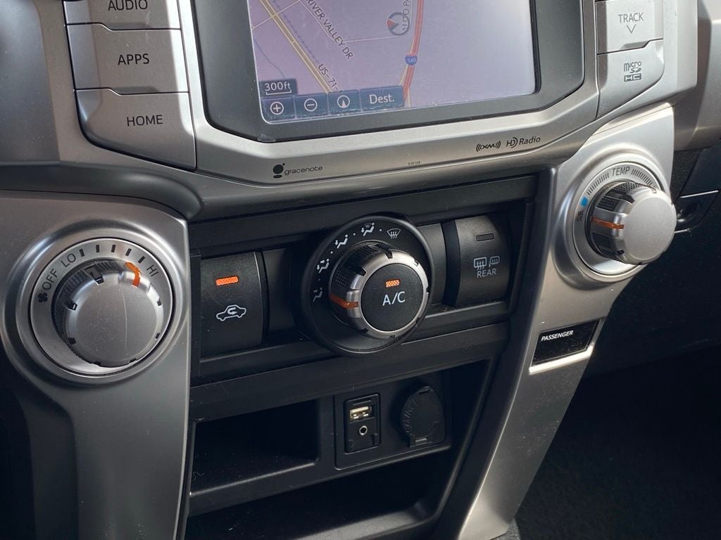 2017 Toyota 4Runner SR5 NAV / POWER DRIVERS SEAT