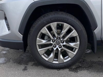 2019 Toyota RAV4 Limited AWD / LEATHER / SUNROOF