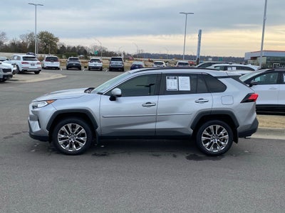 2019 Toyota RAV4 Limited AWD / LEATHER / SUNROOF