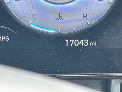 2024 Hyundai ELANTRA Limited NAV / CLEAN CARFAX