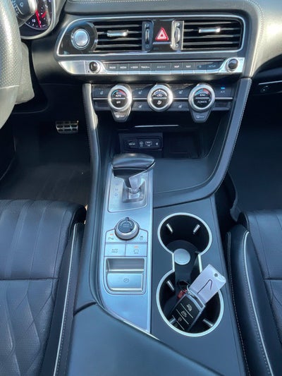 2020 Genesis G70 3.3T MOONROOF / HEATED SEATS / NAV / PRESTIGE PACKAGE