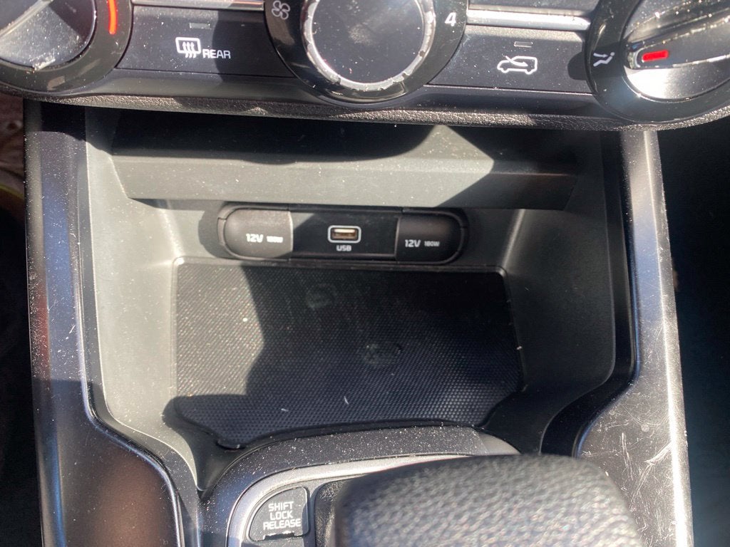2022 Kia Soul LX CLEAN CARFAX / TECHNOLOGY PACKAGE