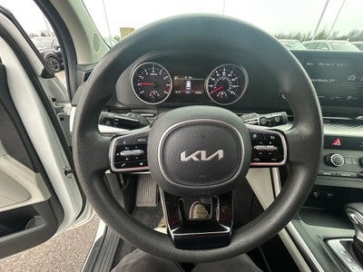 2023 Kia Carnival LX CPO / 3RD ROW