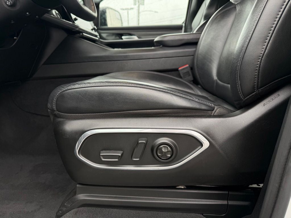 2023 Jeep Wagoneer L Series III