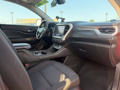 2022 GMC Acadia SLE