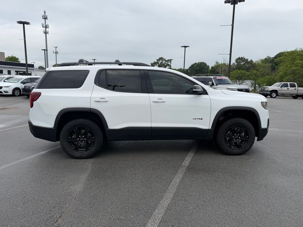 2022 GMC Acadia AT4