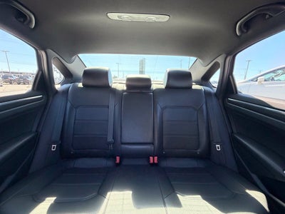 2021 Volkswagen Passat 2.0T R-Line R-Line w/ Sunroof