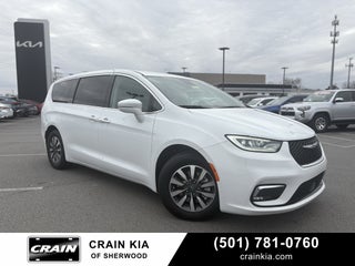 2022 Chrysler Pacifica Hybrid Touring L