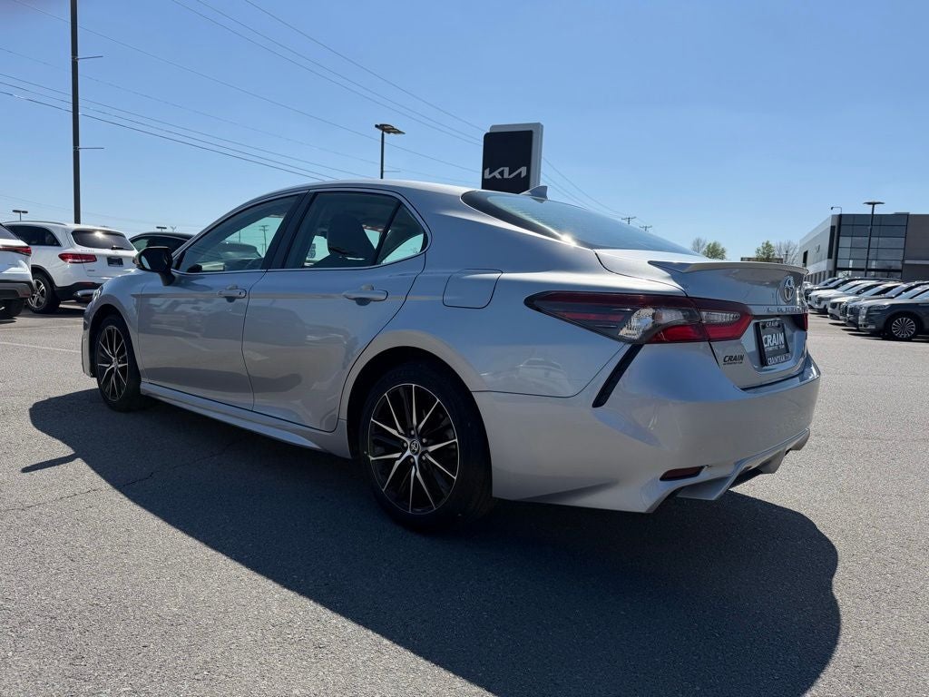 2022 Toyota Camry SE