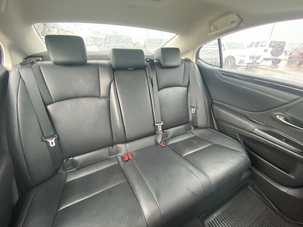 2021 Lexus ES 300h