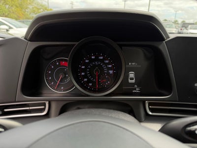 2022 Hyundai ELANTRA SE