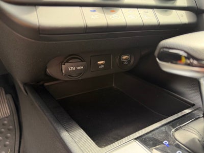 2022 Hyundai ELANTRA SE