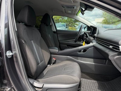 2022 Hyundai ELANTRA SE