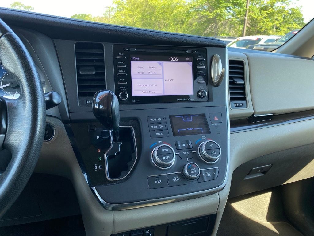 2019 Toyota Sienna XLE 8 Passenger