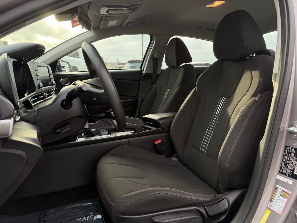 2021 Hyundai ELANTRA SEL