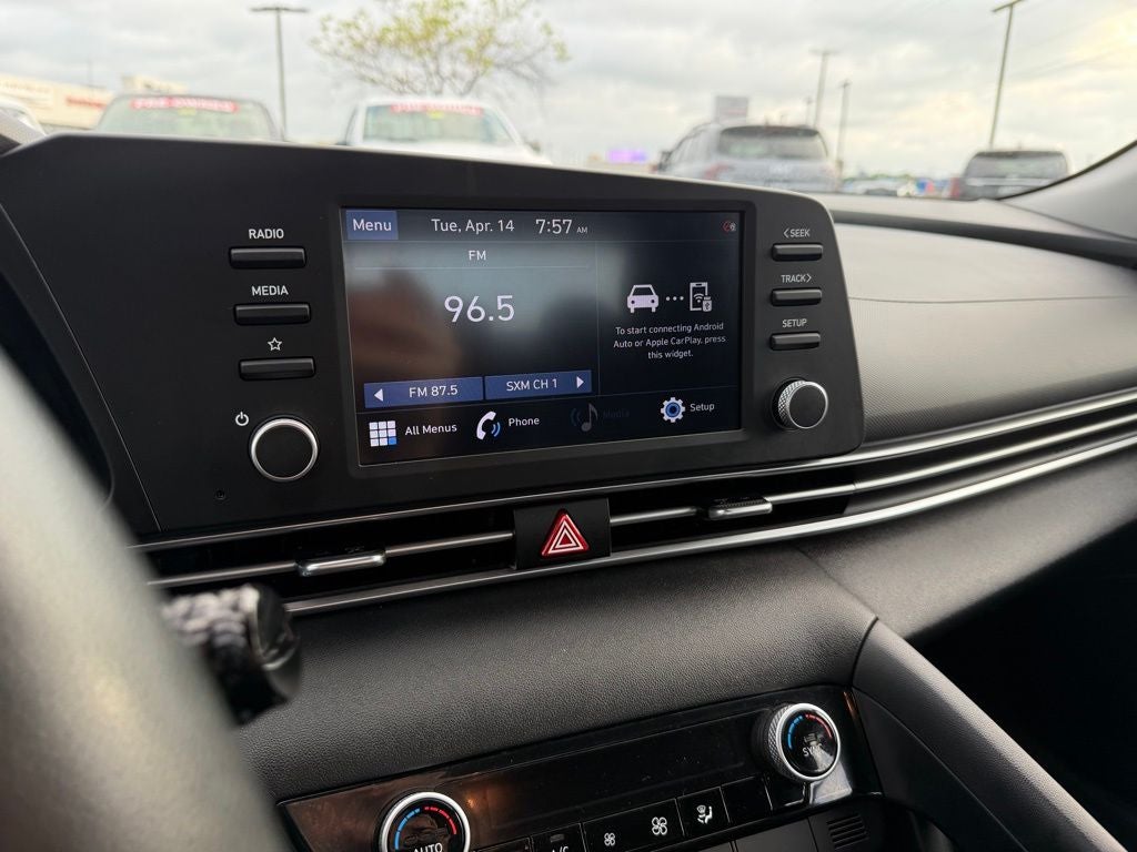 2021 Hyundai ELANTRA SEL