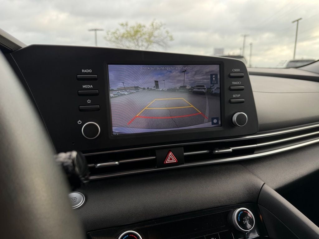 2021 Hyundai ELANTRA SEL