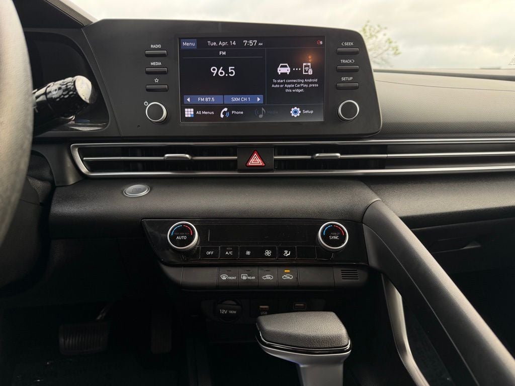 2021 Hyundai ELANTRA SEL