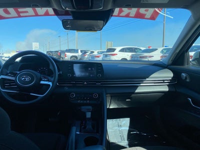 2023 Hyundai ELANTRA SEL