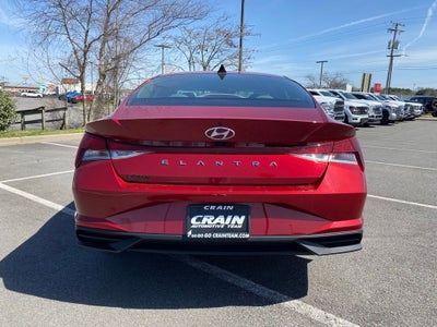 2023 Hyundai ELANTRA SEL