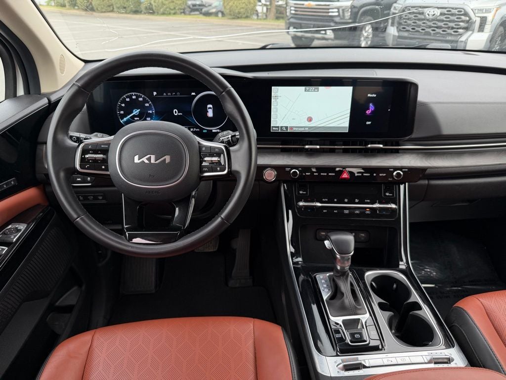 2024 Kia Carnival SX