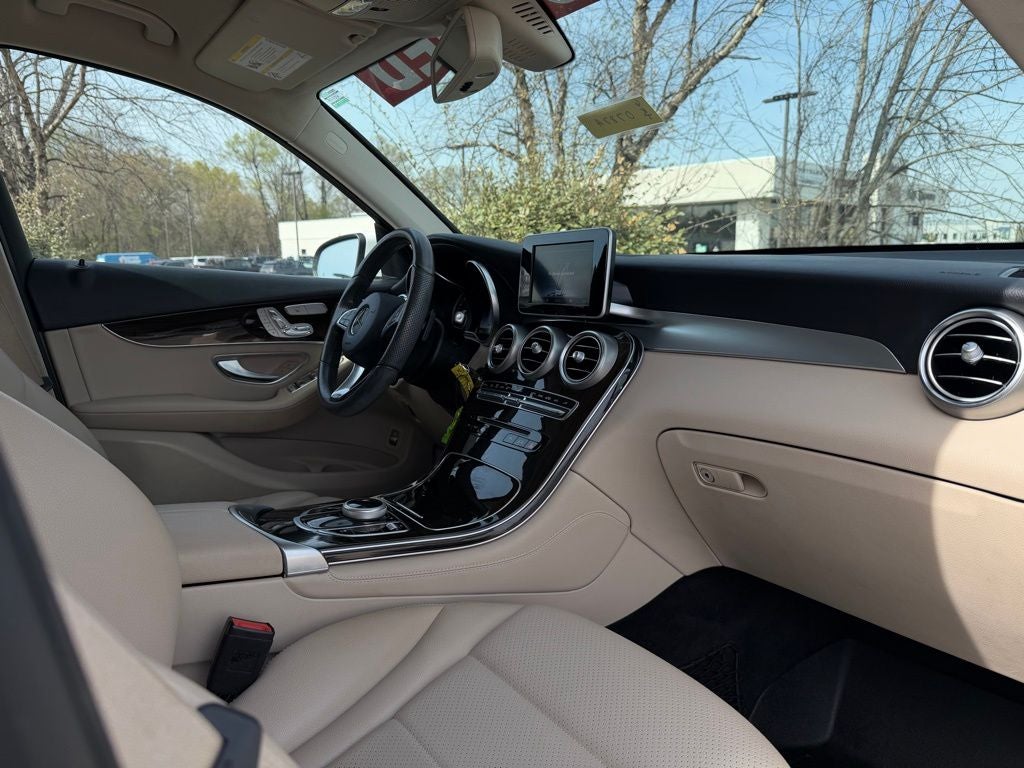 2019 Mercedes-Benz GLC GLC 300