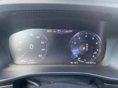 2021 Volvo XC40 R-Design *Advanced Package/Climate Package