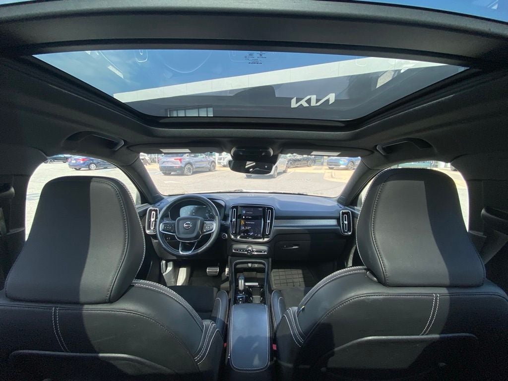2021 Volvo XC40 R-Design *Advanced Package/Climate Package