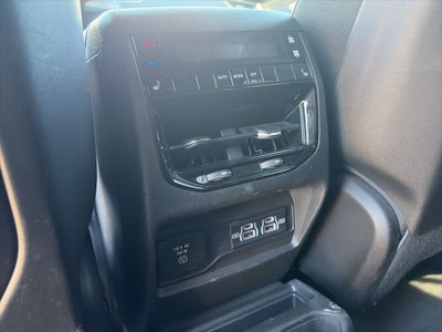 2024 Jeep Grand Cherokee L Limited CLEAN CARFAX 1-OWNER