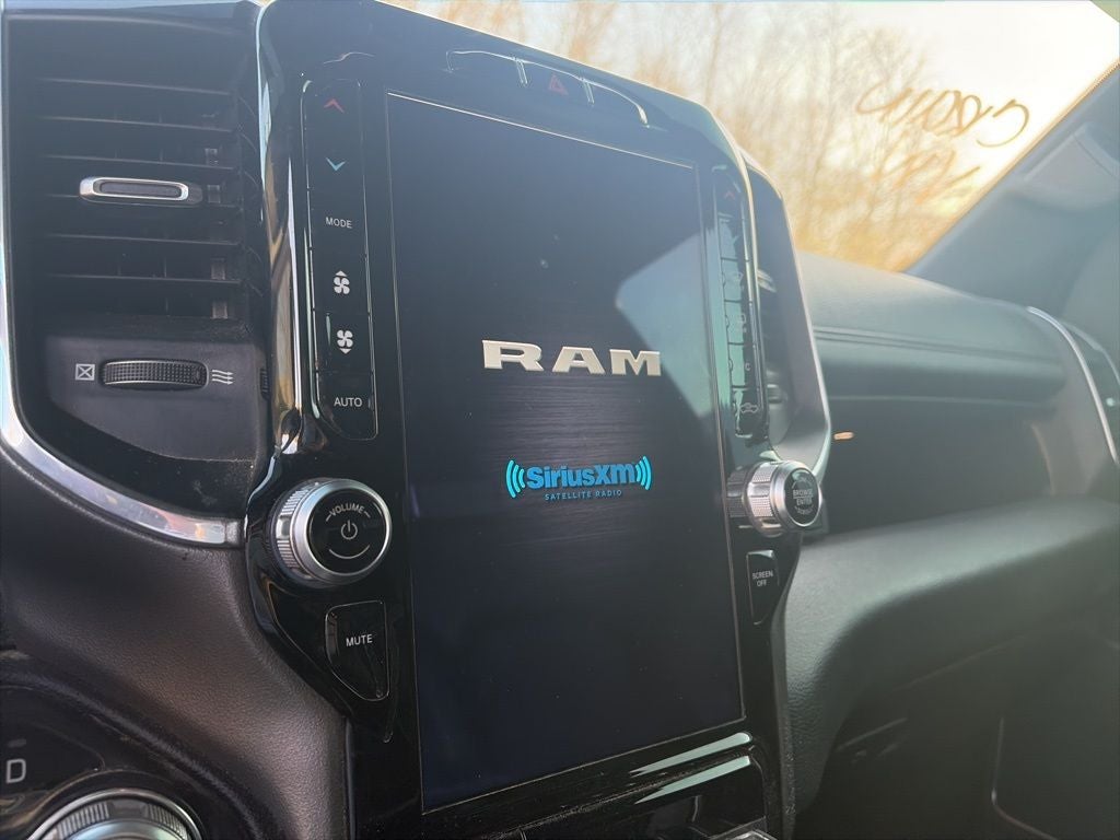 2021 RAM 1500 Laramie CUSTOM WHEELS! CLEAN CARFAX LOW MILES