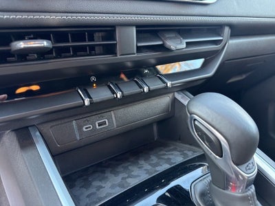 2024 Chevrolet Colorado LT CLEAN CARFAX