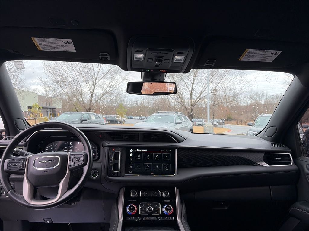 2022 GMC Yukon XL Denali AWD BLACKOUT