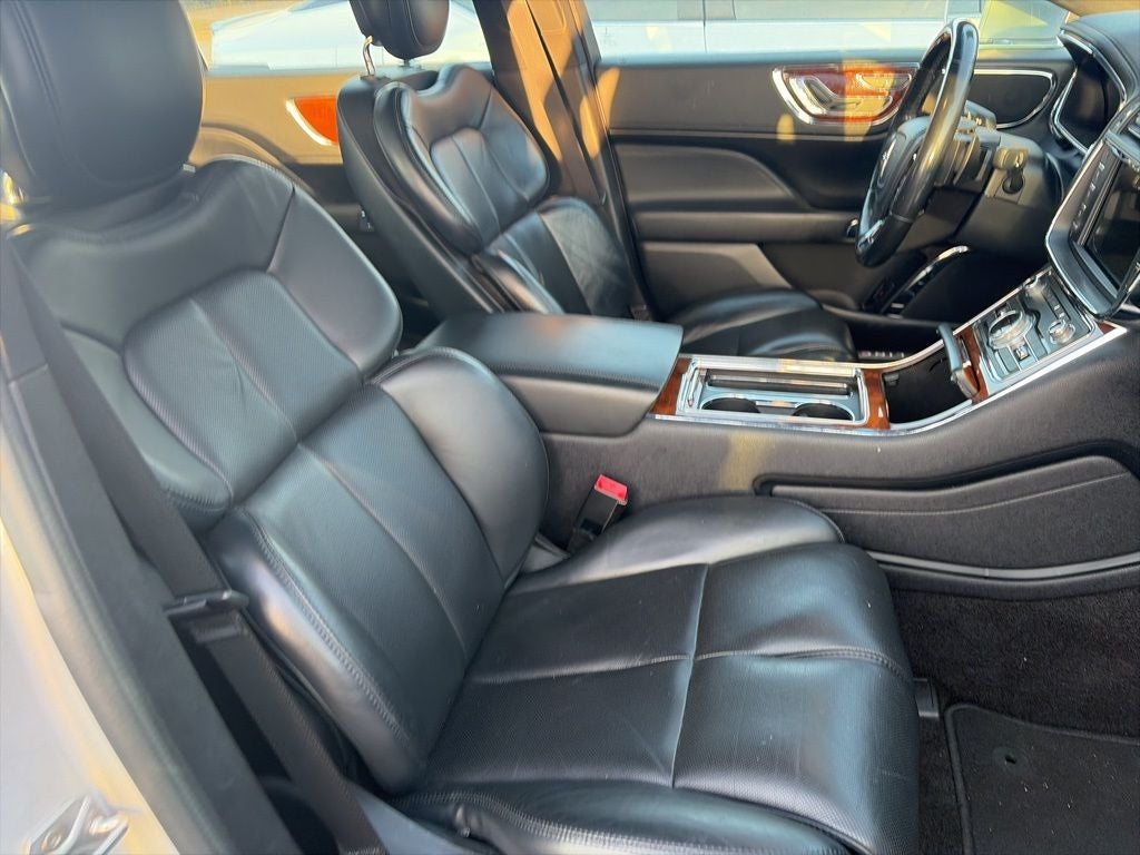 2018 Lincoln Continental Select