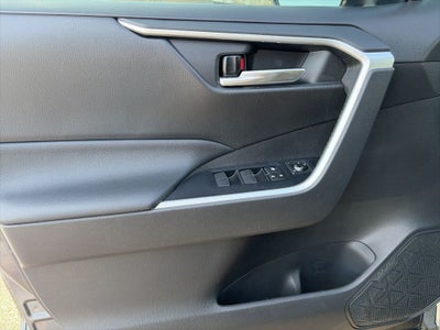 2021 Toyota RAV4 XLE Premium 1-OWNER