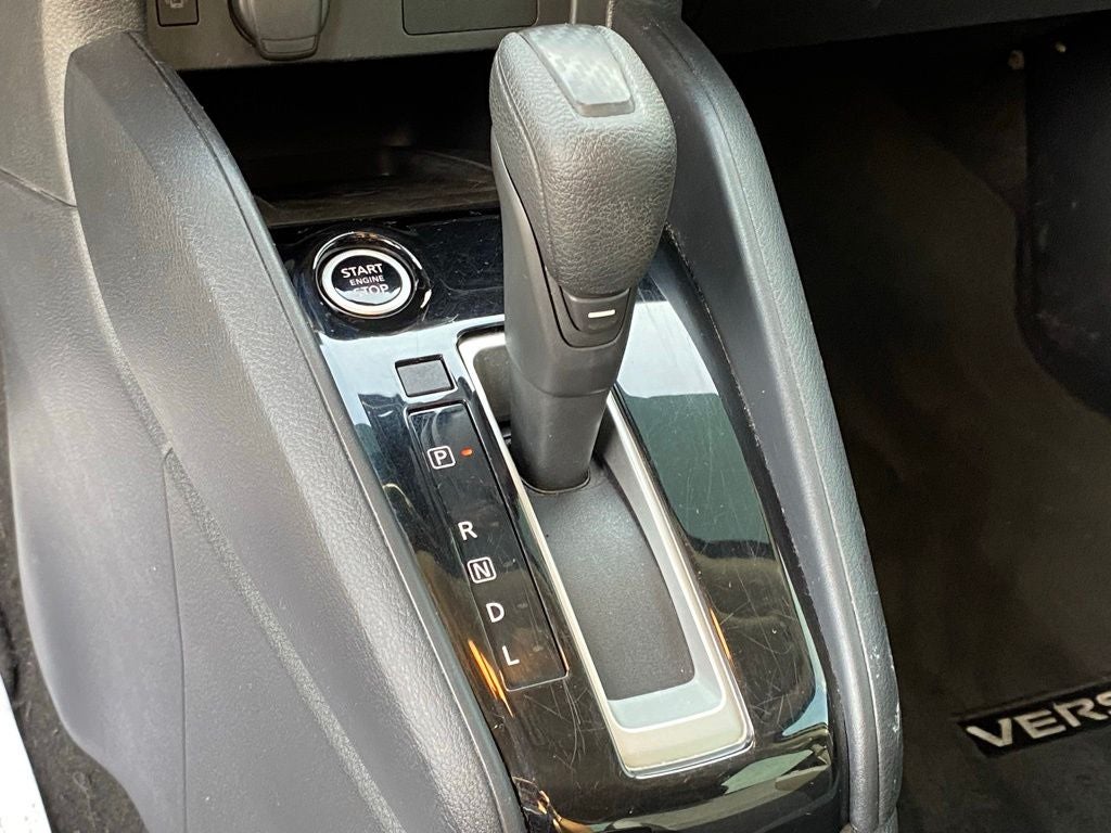2024 Nissan Versa 1.6 SV CLEAN 1 OWNER CARFAX