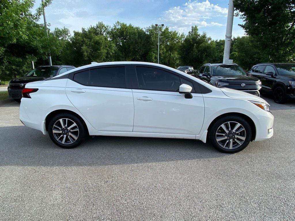 2024 Nissan Versa 1.6 SV CLEAN 1 OWNER CARFAX