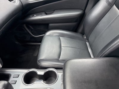 2020 Nissan Pathfinder SL