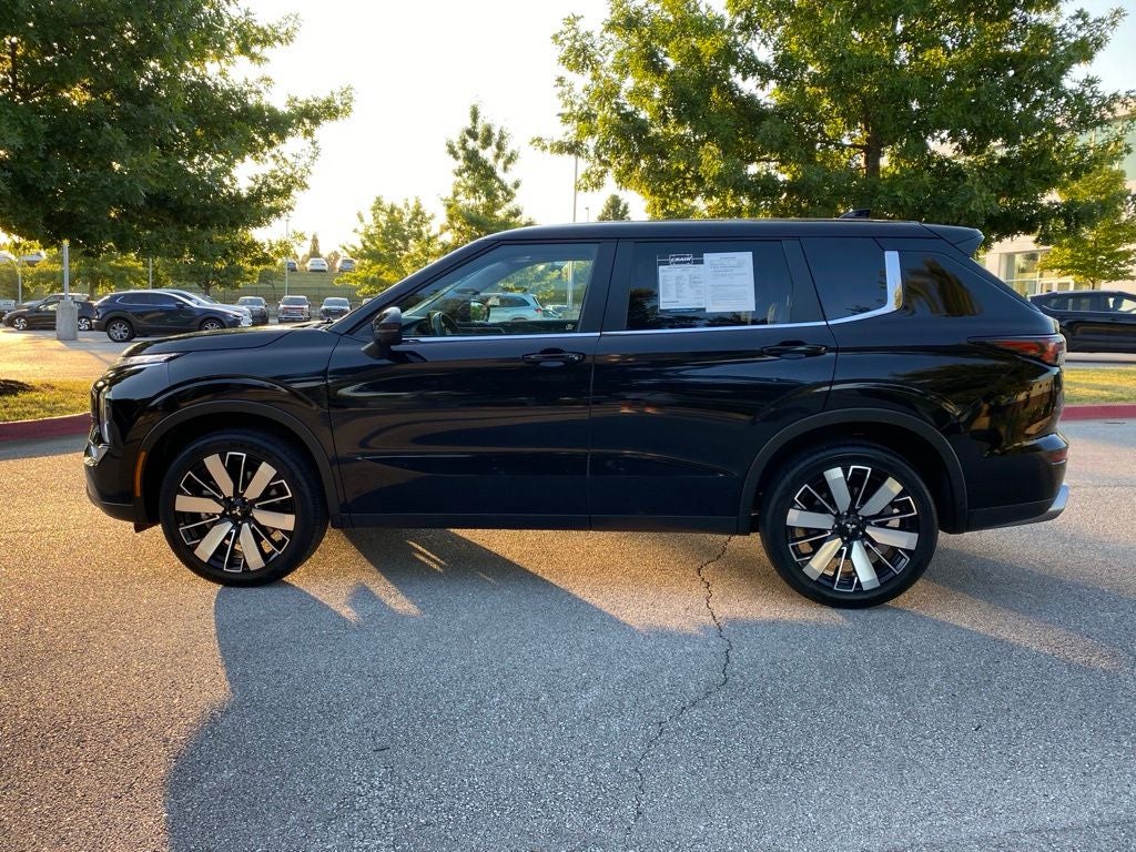 2025 Mitsubishi Outlander SE