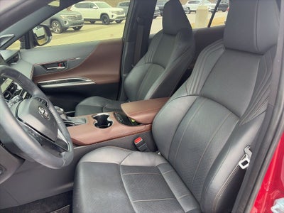 2021 Toyota Venza Limited Like NEW!!! Clean 1-Owner CARFAX