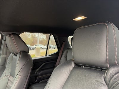 2025 Toyota 4Runner SR5 CLEAN 1 OWNER CARFAX 4WD AND CUSTOM LEATHER